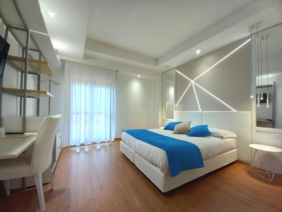 Hotel Le Naiadi Park Sul Lago 3*
