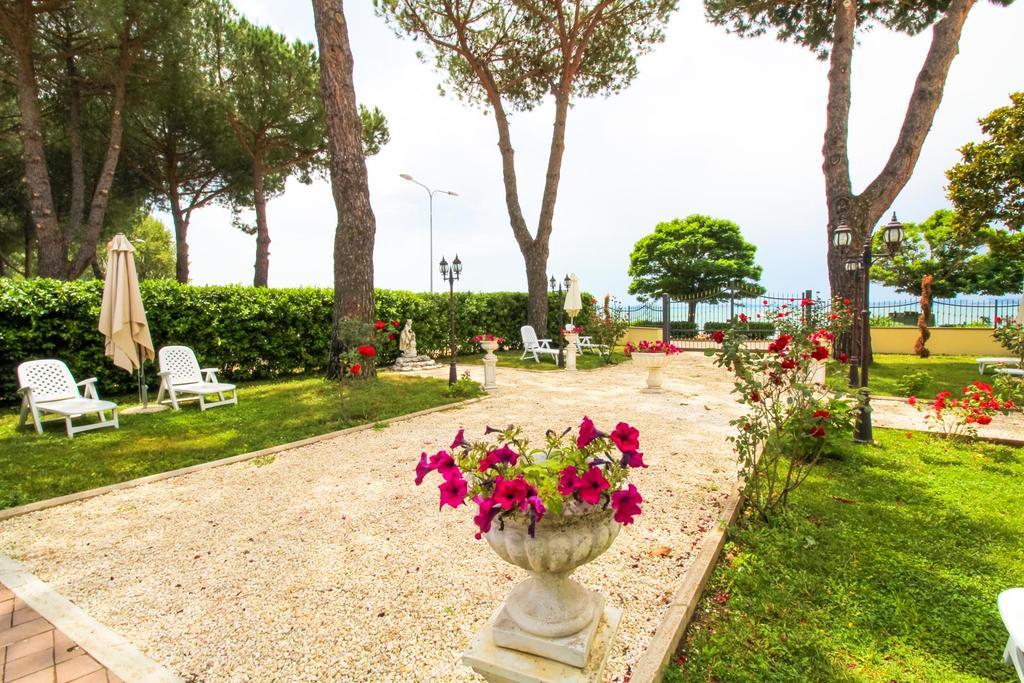 Le Naiadi Park Sul 3*